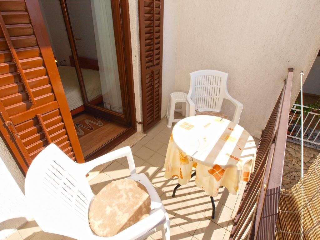 Apartments Rabac 981 Buitenkant foto