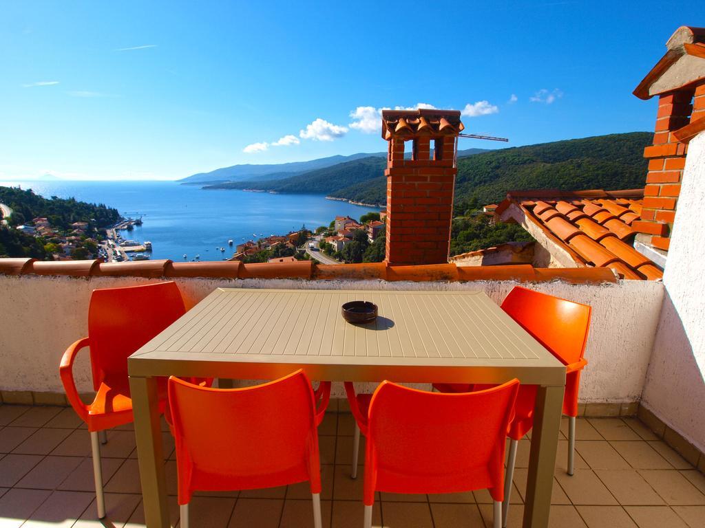 Apartments Rabac 981 Buitenkant foto